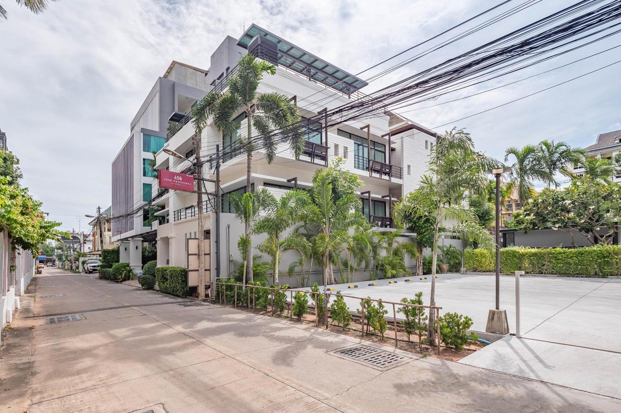 ลักซ์ เรซสิเดนท์ Aparthotel Pattaya ภายนอก รูปภาพ